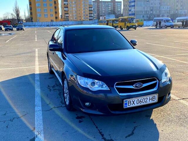 Чорний Субару Легасі, об'ємом двигуна 2 л та пробігом 305 тис. км за 7100 $, фото 1 на Automoto.ua