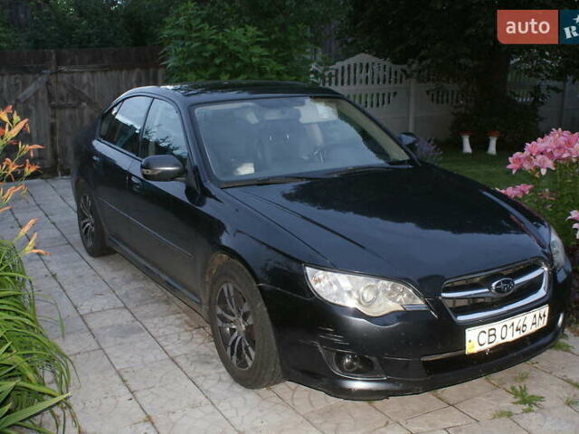 Черный Субару Легаси, объемом двигателя 2 л и пробегом 300 тыс. км за 2500 $, фото 1 на Automoto.ua