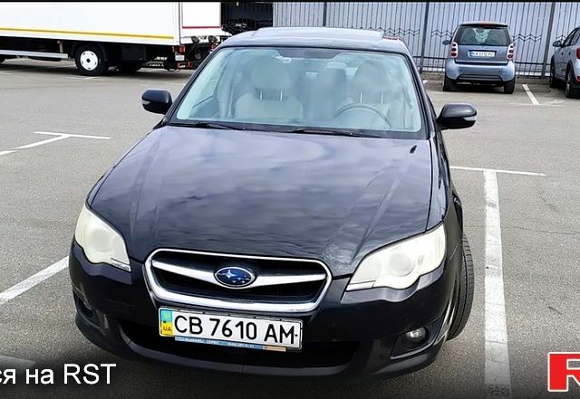 Чорний Субару Легасі, об'ємом двигуна 2 л та пробігом 200 тис. км за 4600 $, фото 1 на Automoto.ua