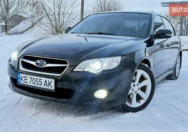 Чорний Субару Легасі, об'ємом двигуна 2 л та пробігом 275 тис. км за 6300 $, фото 1 на Automoto.ua