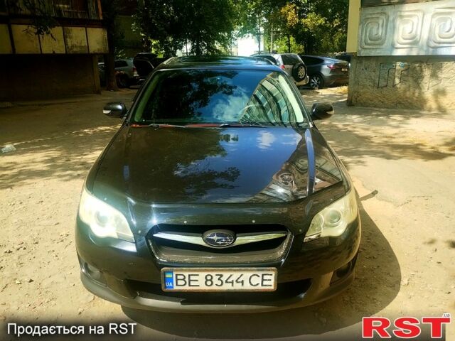 Чорний Субару Легасі, об'ємом двигуна 2 л та пробігом 218 тис. км за 6000 $, фото 1 на Automoto.ua