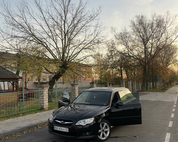 Чорний Субару Легасі, об'ємом двигуна 2 л та пробігом 222 тис. км за 5300 $, фото 1 на Automoto.ua