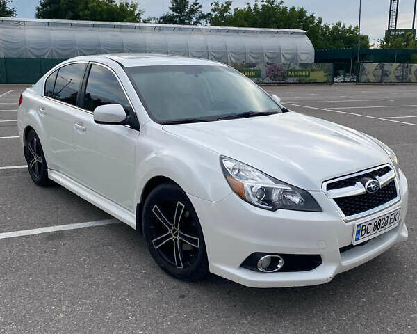 Субару Легаси, объемом двигателя 2.46 л и пробегом 228 тыс. км за 8000 $, фото 1 на Automoto.ua