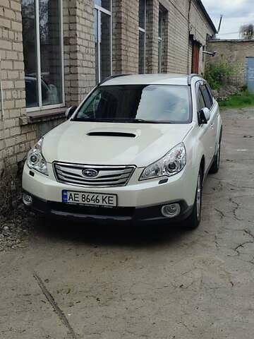 Субару Легаси, объемом двигателя 2 л и пробегом 310 тыс. км за 9000 $, фото 1 на Automoto.ua