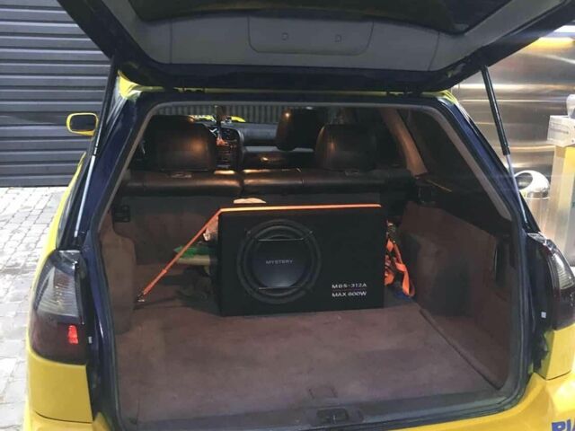 Жовтий Субару Легасі, об'ємом двигуна 2.5 л та пробігом 370 тис. км за 3900 $, фото 1 на Automoto.ua