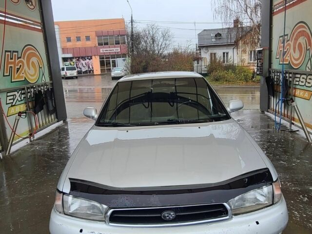 Серый Субару Легаси, объемом двигателя 2.5 л и пробегом 35 тыс. км за 1750 $, фото 1 на Automoto.ua