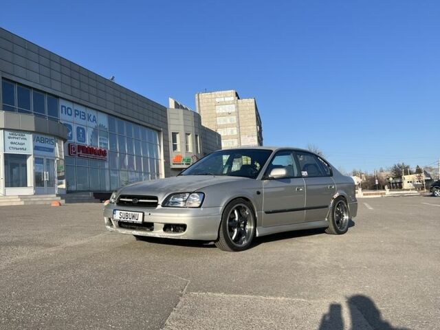 Сірий Субару Легасі, об'ємом двигуна 2 л та пробігом 302 тис. км за 3100 $, фото 1 на Automoto.ua