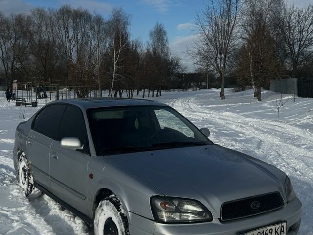 Сірий Субару Легасі, об'ємом двигуна 2.5 л та пробігом 100 тис. км за 1999 $, фото 1 на Automoto.ua