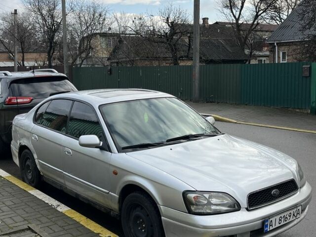 Серый Субару Легаси, объемом двигателя 2.5 л и пробегом 320 тыс. км за 2400 $, фото 1 на Automoto.ua