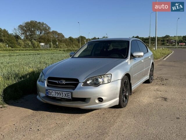 Сірий Субару Легасі, об'ємом двигуна 2 л та пробігом 380 тис. км за 3199 $, фото 1 на Automoto.ua