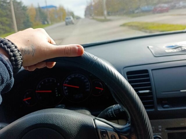 Серый Субару Легаси, объемом двигателя 3 л и пробегом 13 тыс. км за 6500 $, фото 1 на Automoto.ua