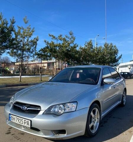 Сірий Субару Легасі, об'ємом двигуна 1.99 л та пробігом 300 тис. км за 4200 $, фото 1 на Automoto.ua
