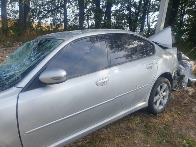 Серый Субару Легаси, объемом двигателя 2 л и пробегом 300 тыс. км за 1500 $, фото 1 на Automoto.ua