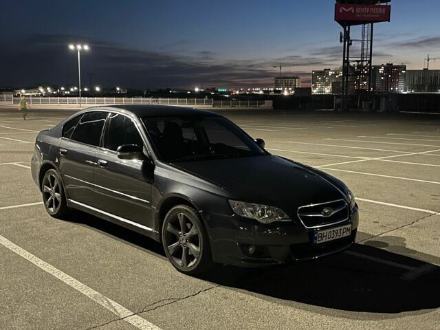 Сірий Субару Легасі, об'ємом двигуна 2 л та пробігом 200 тис. км за 6000 $, фото 1 на Automoto.ua