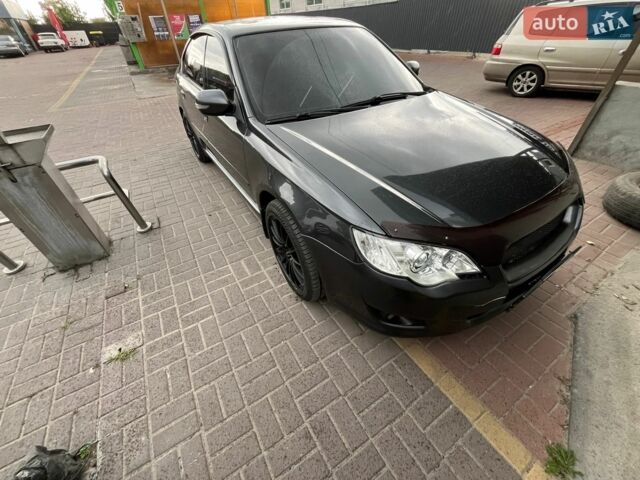 Сірий Субару Легасі, об'ємом двигуна 1.99 л та пробігом 312 тис. км за 4600 $, фото 1 на Automoto.ua