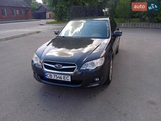Сірий Субару Легасі, об'ємом двигуна 2 л та пробігом 318 тис. км за 6000 $, фото 1 на Automoto.ua
