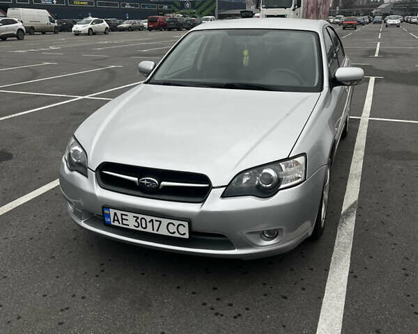 Серый Субару Легаси, объемом двигателя 1.99 л и пробегом 165 тыс. км за 6200 $, фото 1 на Automoto.ua