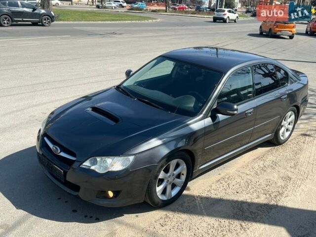 Сірий Субару Легасі, об'ємом двигуна 2.46 л та пробігом 250 тис. км за 3950 $, фото 1 на Automoto.ua