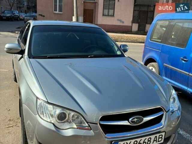 Серый Субару Легаси, объемом двигателя 1.99 л и пробегом 247 тыс. км за 6000 $, фото 1 на Automoto.ua