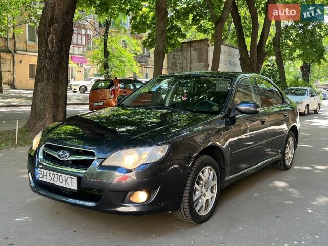 Сірий Субару Легасі, об'ємом двигуна 1.99 л та пробігом 185 тис. км за 4400 $, фото 1 на Automoto.ua