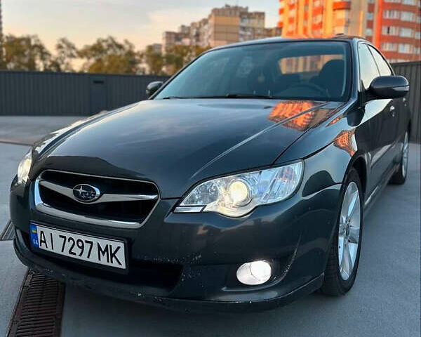 Серый Субару Легаси, объемом двигателя 2 л и пробегом 212 тыс. км за 5900 $, фото 1 на Automoto.ua
