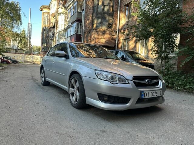 Серый Субару Легаси, объемом двигателя 2 л и пробегом 260 тыс. км за 6200 $, фото 1 на Automoto.ua