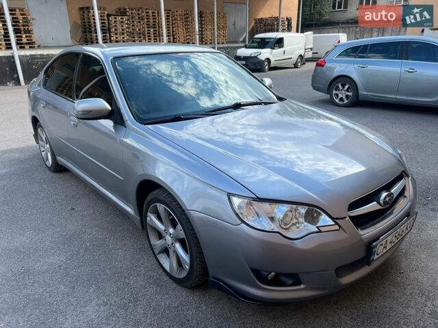 Серый Субару Легаси, объемом двигателя 2 л и пробегом 315 тыс. км за 5500 $, фото 1 на Automoto.ua