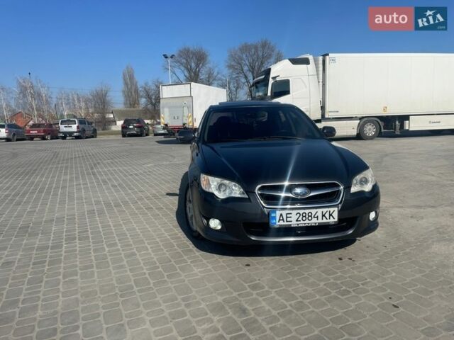 Серый Субару Легаси, объемом двигателя 1.99 л и пробегом 197 тыс. км за 6500 $, фото 1 на Automoto.ua