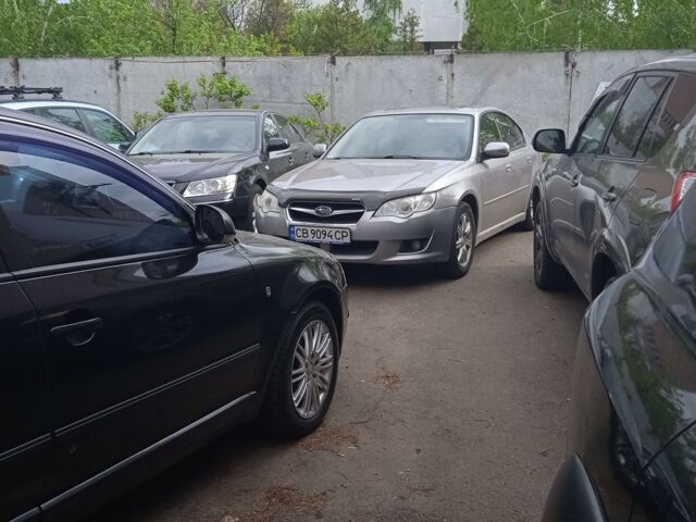 Сірий Субару Легасі, об'ємом двигуна 2 л та пробігом 218 тис. км за 7250 $, фото 1 на Automoto.ua