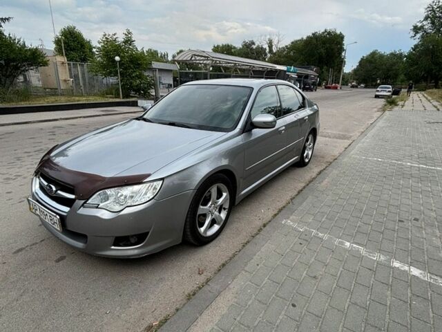 Сірий Субару Легасі, об'ємом двигуна 2 л та пробігом 316 тис. км за 5900 $, фото 1 на Automoto.ua
