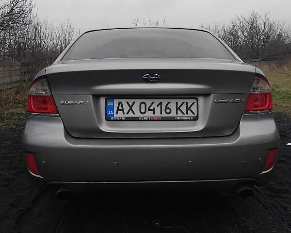 Сірий Субару Легасі, об'ємом двигуна 2 л та пробігом 340 тис. км за 5400 $, фото 1 на Automoto.ua