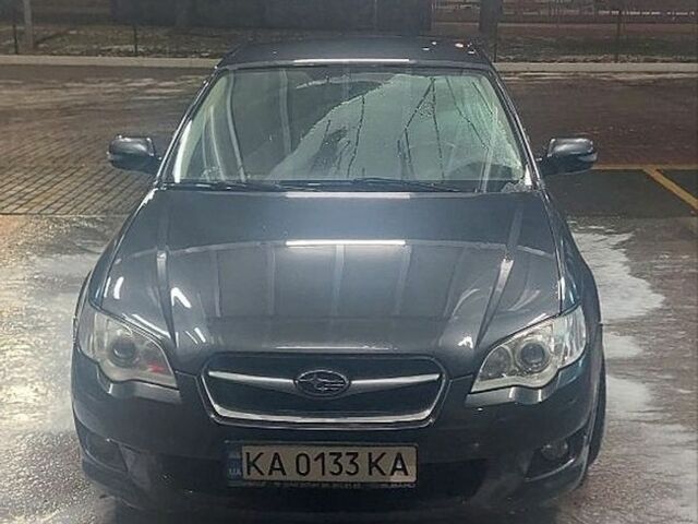 Сірий Субару Легасі, об'ємом двигуна 1.99 л та пробігом 228 тис. км за 5500 $, фото 1 на Automoto.ua