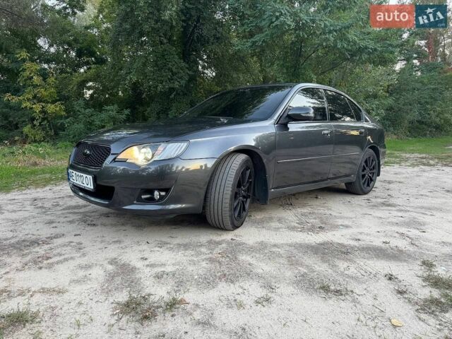 Сірий Субару Легасі, об'ємом двигуна 1.99 л та пробігом 259 тис. км за 6600 $, фото 1 на Automoto.ua