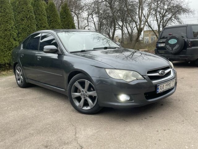 Серый Субару Легаси, объемом двигателя 2 л и пробегом 1 тыс. км за 4700 $, фото 1 на Automoto.ua