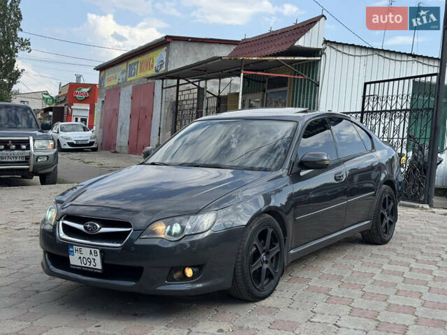 Сірий Субару Легасі, об'ємом двигуна 1.99 л та пробігом 232 тис. км за 6199 $, фото 1 на Automoto.ua