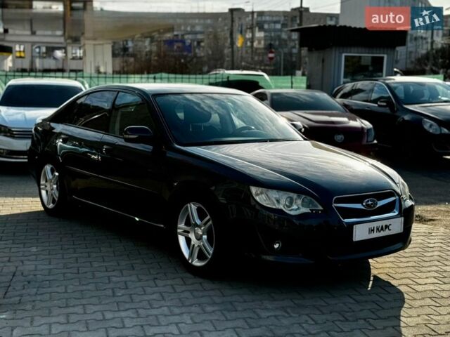 Сірий Субару Легасі, об'ємом двигуна 2 л та пробігом 199 тис. км за 7100 $, фото 1 на Automoto.ua