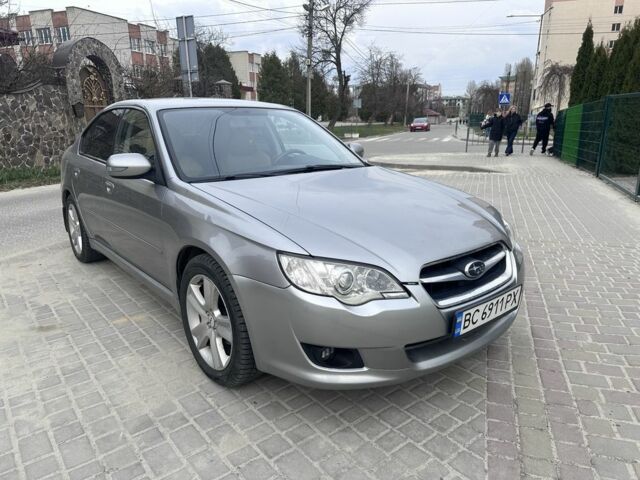 Серый Субару Легаси, объемом двигателя 2 л и пробегом 350 тыс. км за 5100 $, фото 1 на Automoto.ua