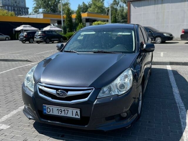 Сірий Субару Легасі, об'ємом двигуна 1.99 л та пробігом 261 тис. км за 8000 $, фото 1 на Automoto.ua