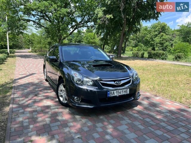 Сірий Субару Легасі, об'ємом двигуна 1.99 л та пробігом 273 тис. км за 7500 $, фото 1 на Automoto.ua