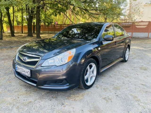 Серый Субару Легаси, объемом двигателя 2.5 л и пробегом 129 тыс. км за 7999 $, фото 1 на Automoto.ua