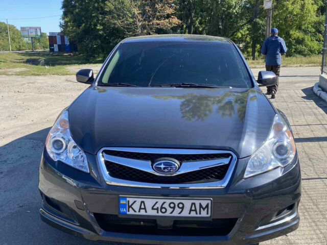 Серый Субару Легаси, объемом двигателя 2.5 л и пробегом 171 тыс. км за 8800 $, фото 1 на Automoto.ua