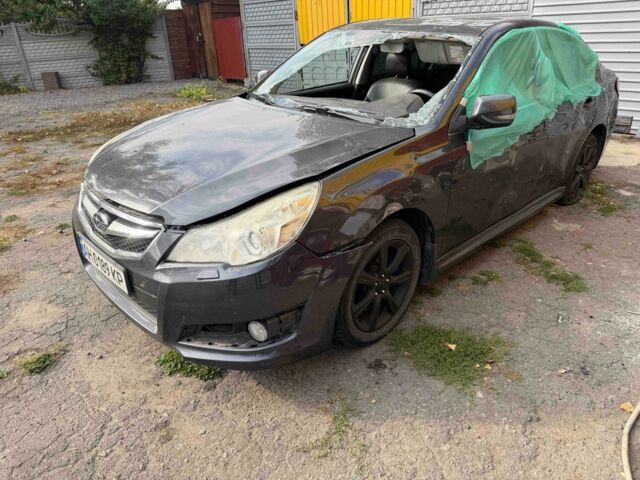 Сірий Субару Легасі, об'ємом двигуна 2 л та пробігом 200 тис. км за 3000 $, фото 1 на Automoto.ua