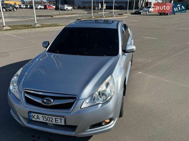 Сірий Субару Легасі, об'ємом двигуна 2.5 л та пробігом 248 тис. км за 7400 $, фото 1 на Automoto.ua