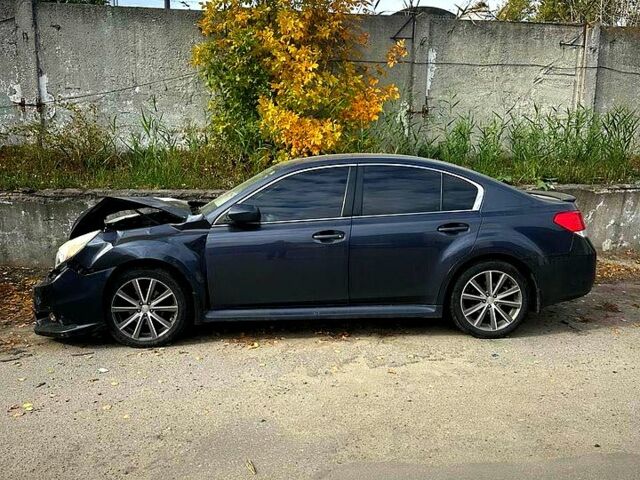 Сірий Субару Легасі, об'ємом двигуна 2.5 л та пробігом 200 тис. км за 3450 $, фото 1 на Automoto.ua