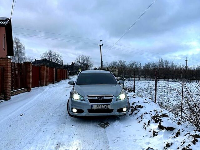 Серый Субару Легаси, объемом двигателя 2.5 л и пробегом 159 тыс. км за 8900 $, фото 1 на Automoto.ua