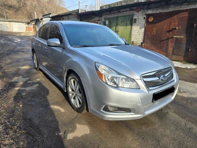 Сірий Субару Легасі, об'ємом двигуна 2.5 л та пробігом 220 тис. км за 7700 $, фото 1 на Automoto.ua