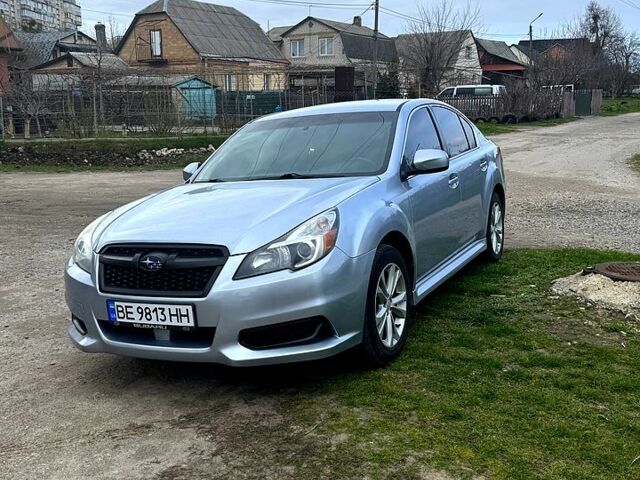 Серый Субару Легаси, объемом двигателя 2.5 л и пробегом 98 тыс. км за 12500 $, фото 1 на Automoto.ua