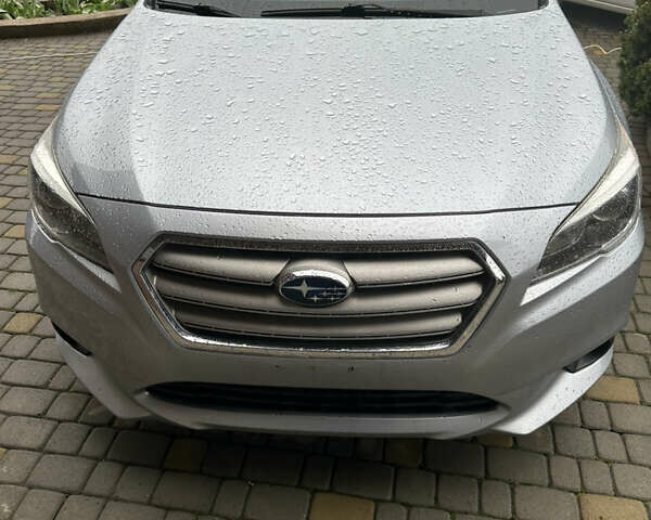 Серый Субару Легаси, объемом двигателя 2.5 л и пробегом 195 тыс. км за 12800 $, фото 1 на Automoto.ua