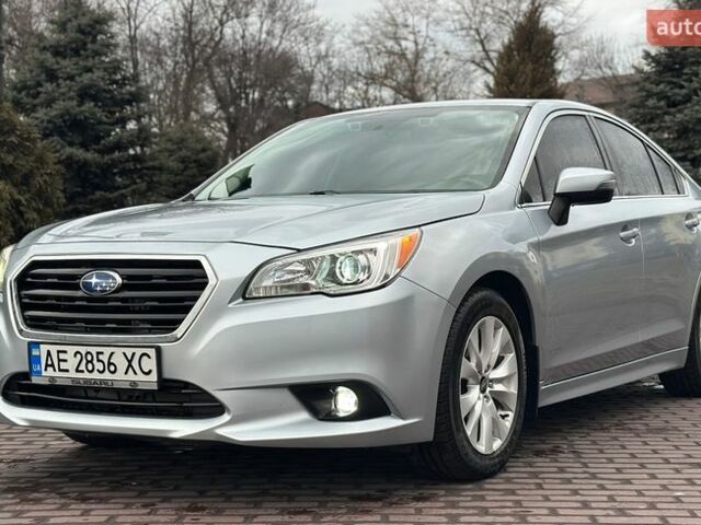 Серый Субару Легаси, объемом двигателя 2.5 л и пробегом 196 тыс. км за 11200 $, фото 1 на Automoto.ua