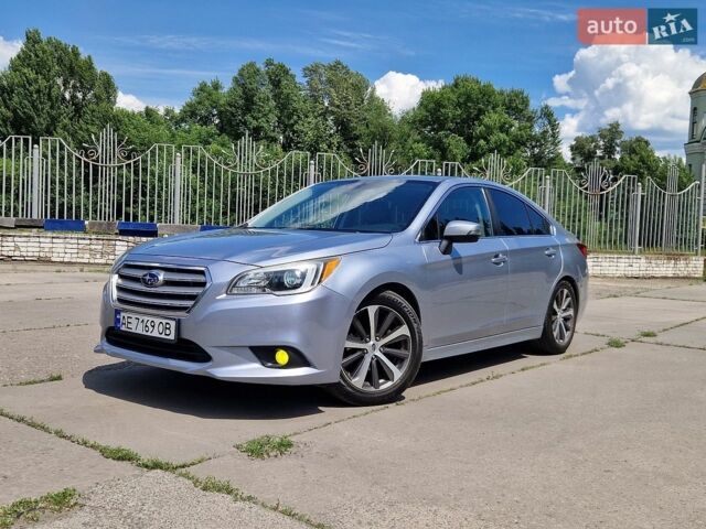 Серый Субару Легаси, объемом двигателя 2.5 л и пробегом 175 тыс. км за 11500 $, фото 1 на Automoto.ua